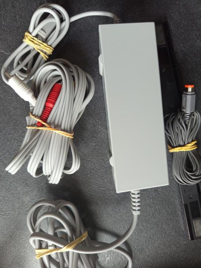 Nintendo - Wii - Console - photo numéro 9