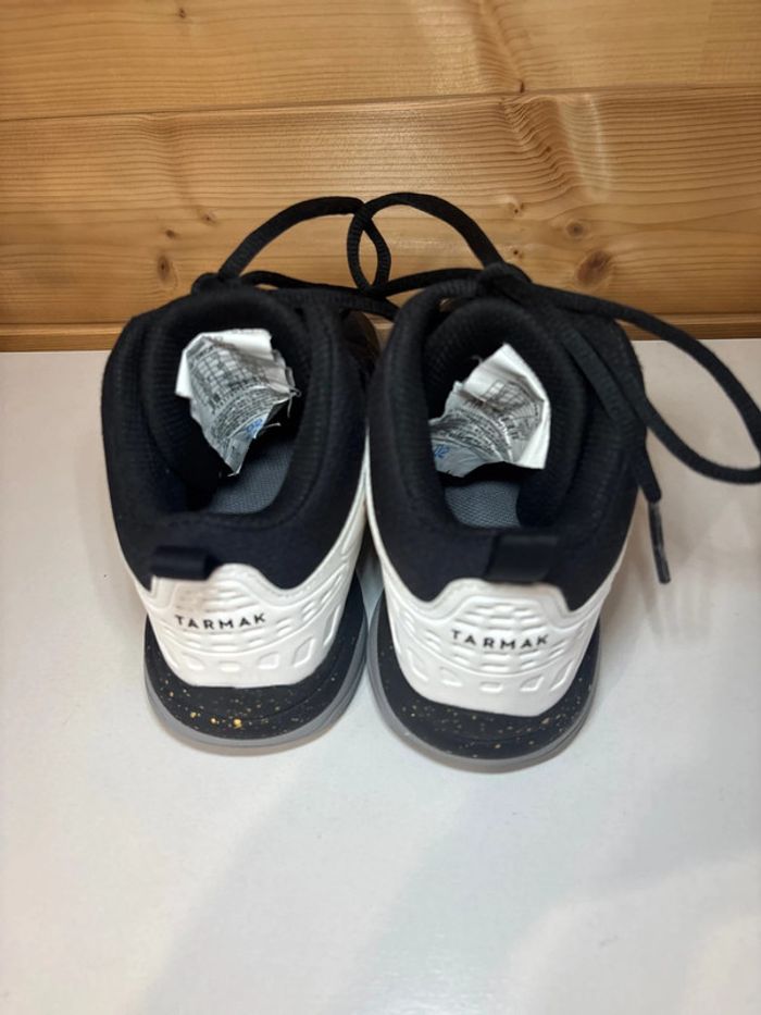 Chaussures de basket tarmak - photo numéro 4