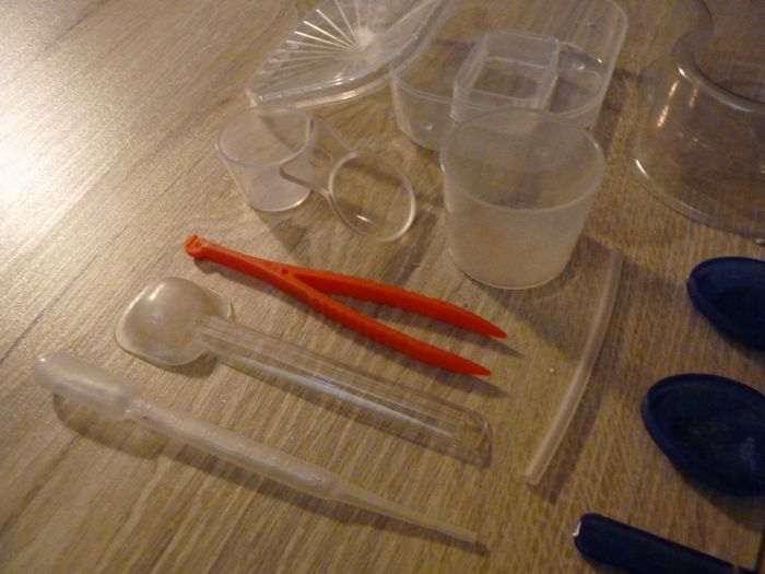 lot accessoire jouet chimie, experience enfant TBE - photo numéro 3