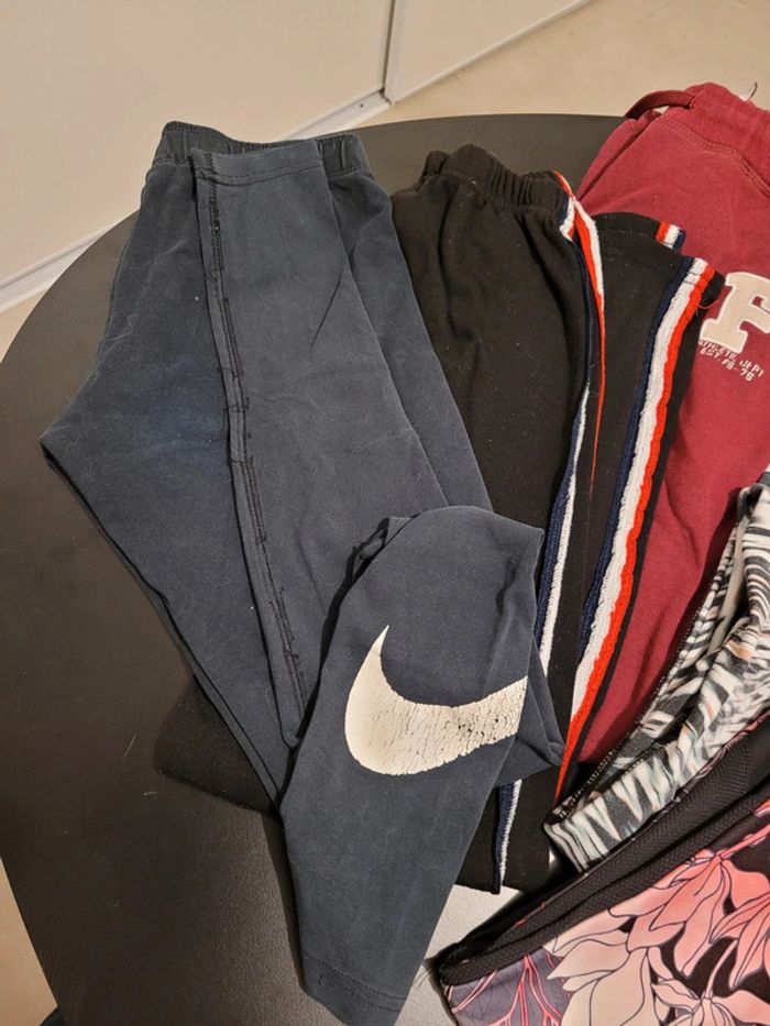 Lot leggings sport et un pantalon de jogging - photo numéro 9