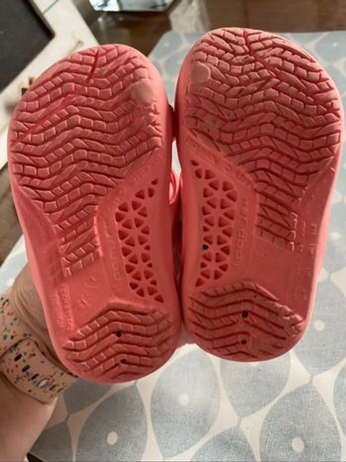 Chausson de plage ou de piscine  taille 19/20 - photo numéro 2