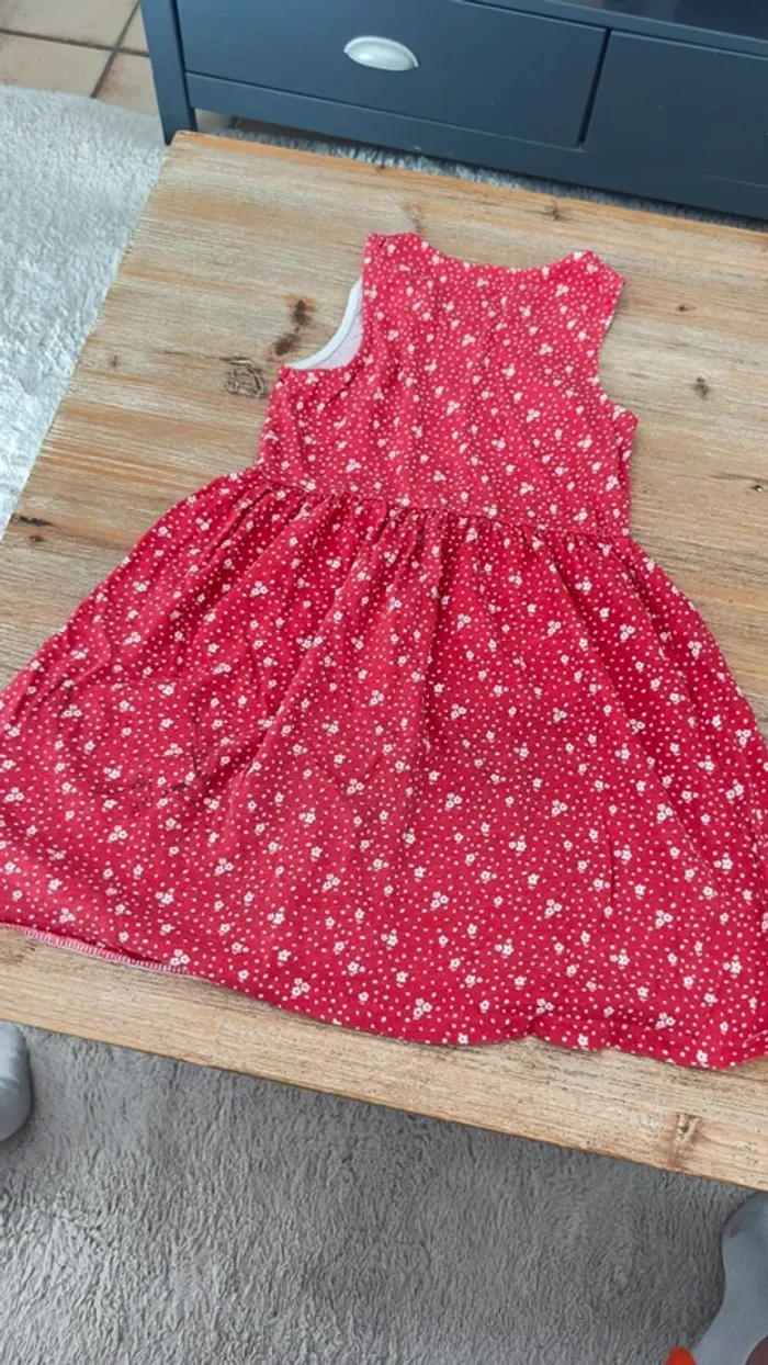Robe 8 ans - photo numéro 3