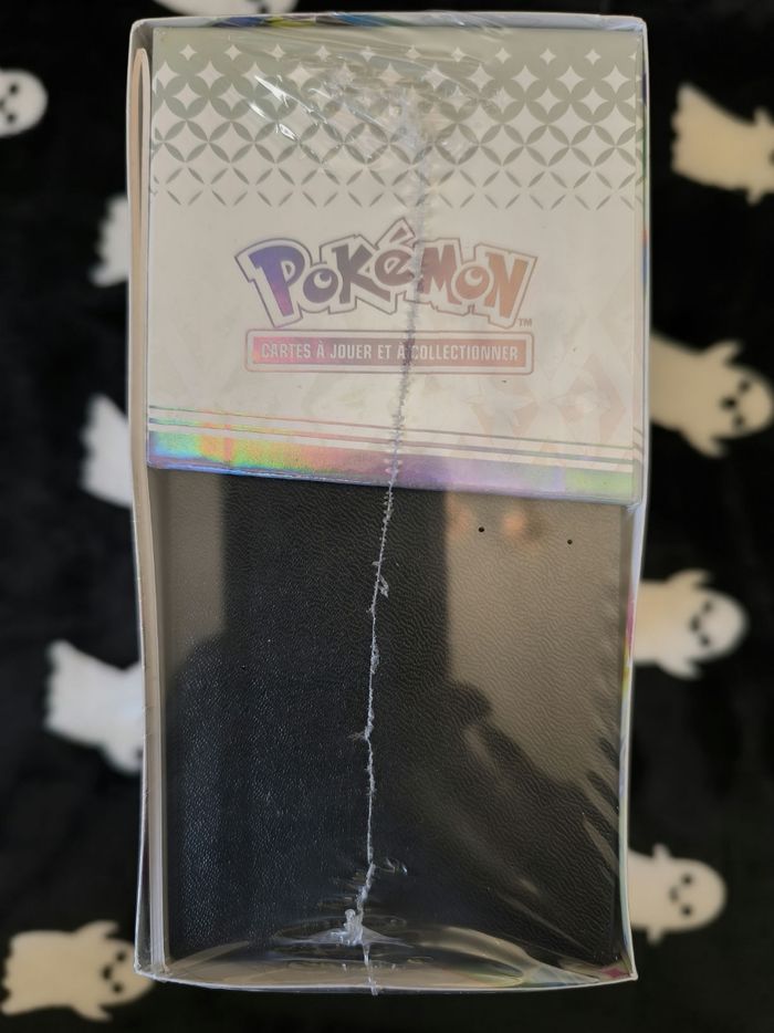 Coffret dresseur d'élite pokémon Évolutions Prismatiques - photo numéro 2