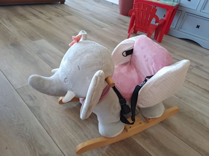 Éléphant à bascule - photo numéro 4