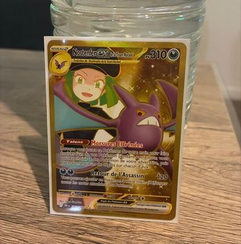 Nostenfer ex de la Team Rocket 242/182 