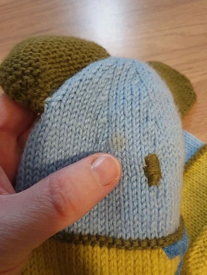 Bonnet tricoté main bleu ciel et vert anis 6-12 mois - photo numéro 4