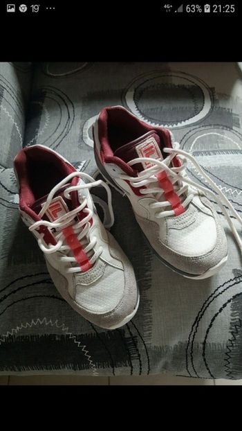 Baskets fille taille  36  fila