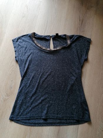 Tee shirt col perles