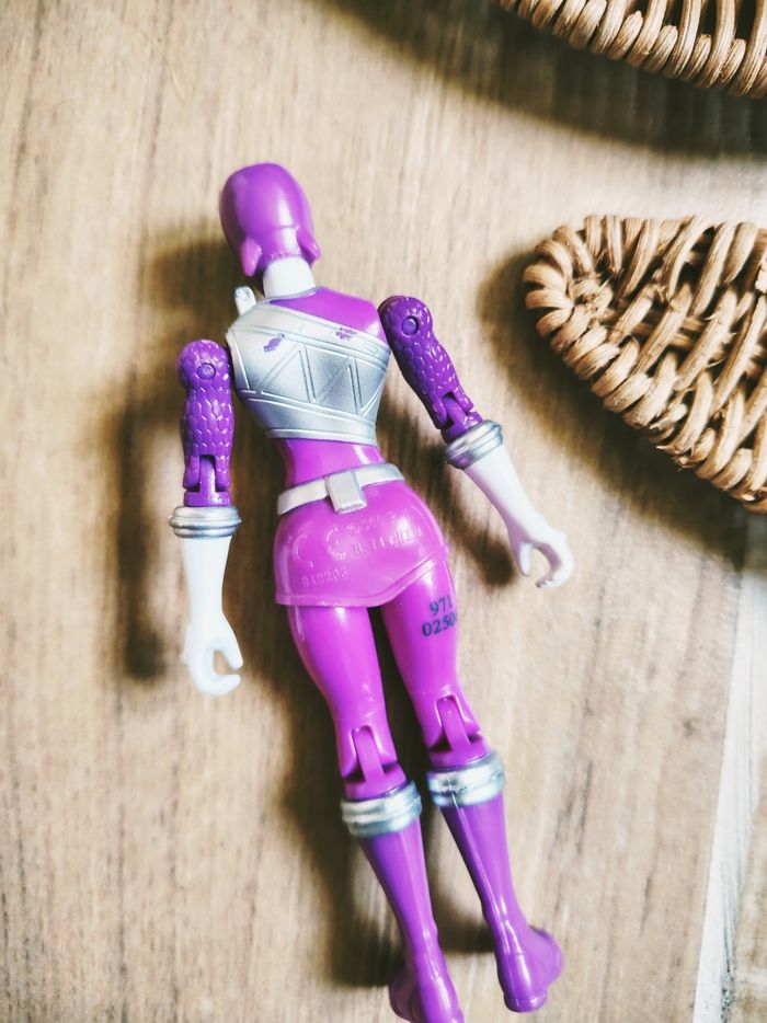 🙅 Power rangers dino charge figurine ranger violet marque Bandai - photo numéro 4