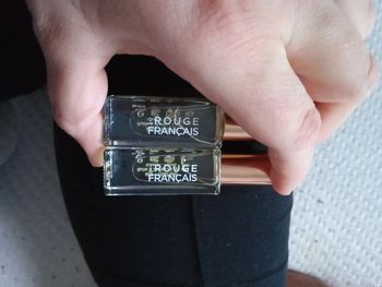 2 Huiles a lèvres. Le rouge Français.