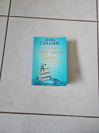 La charmante Librairie des flots tranquilles u18