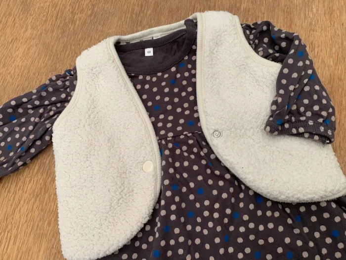 Ensemble Robe et gilet moumoute 6 mois - photo numéro 2