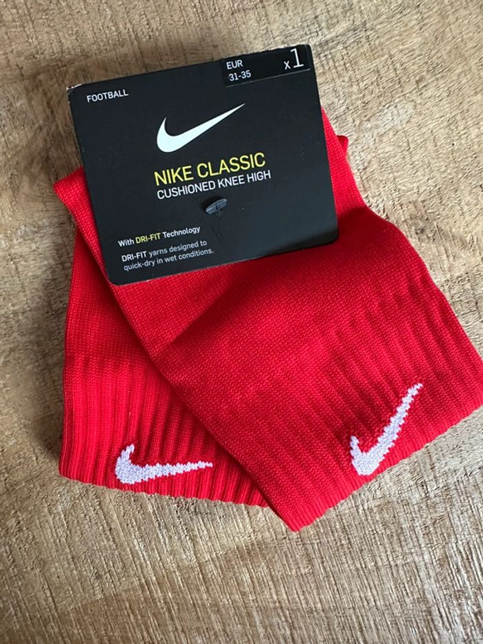 Chaussettes de foot Nike 31-35 neuves
