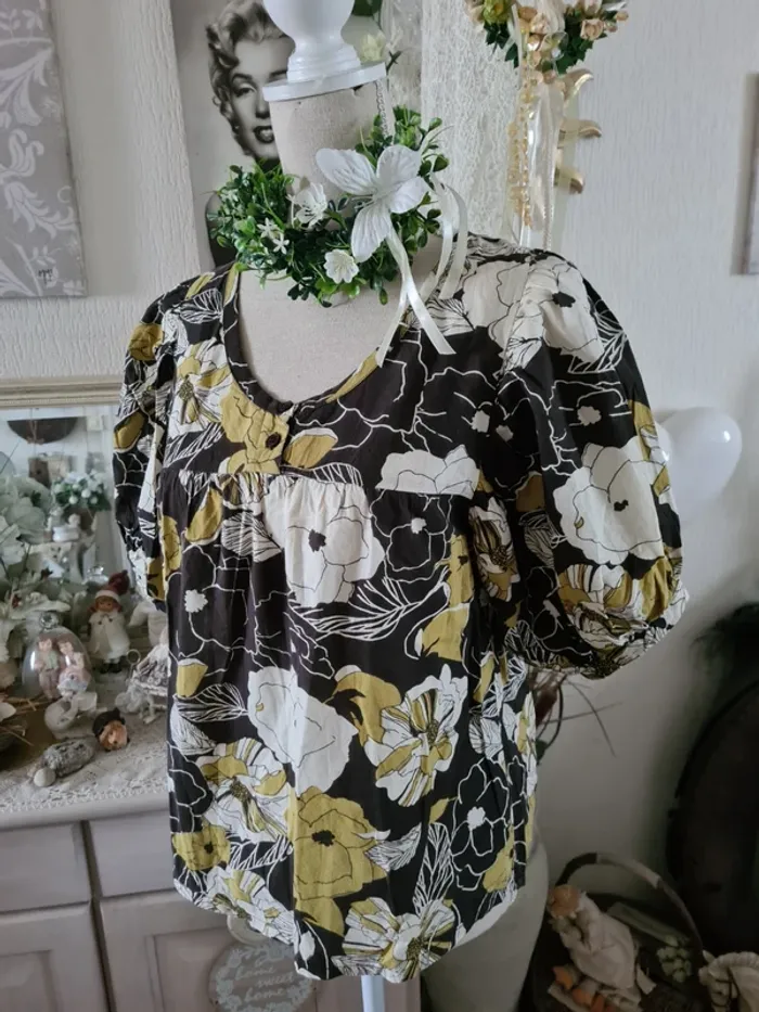 Jolie Blouse Tissaia T 36 Neuve - photo numéro 3