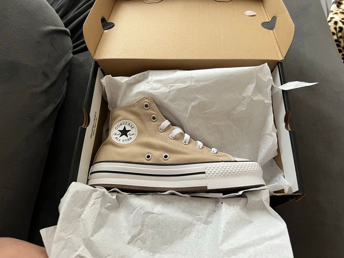 Converse 35.5  neuf - photo numéro 5