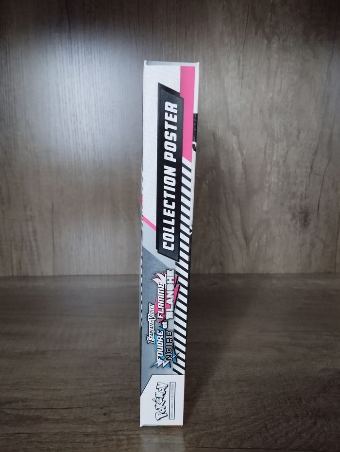 Pokémon collection poster foudre noire et flamme Blanche - photo numéro 3