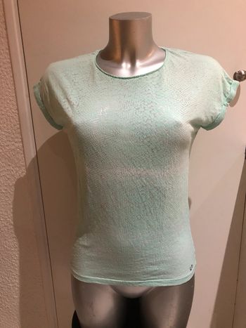 Tee shirt