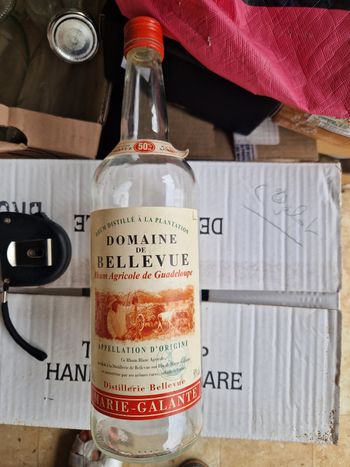 Bouteille rhum vide