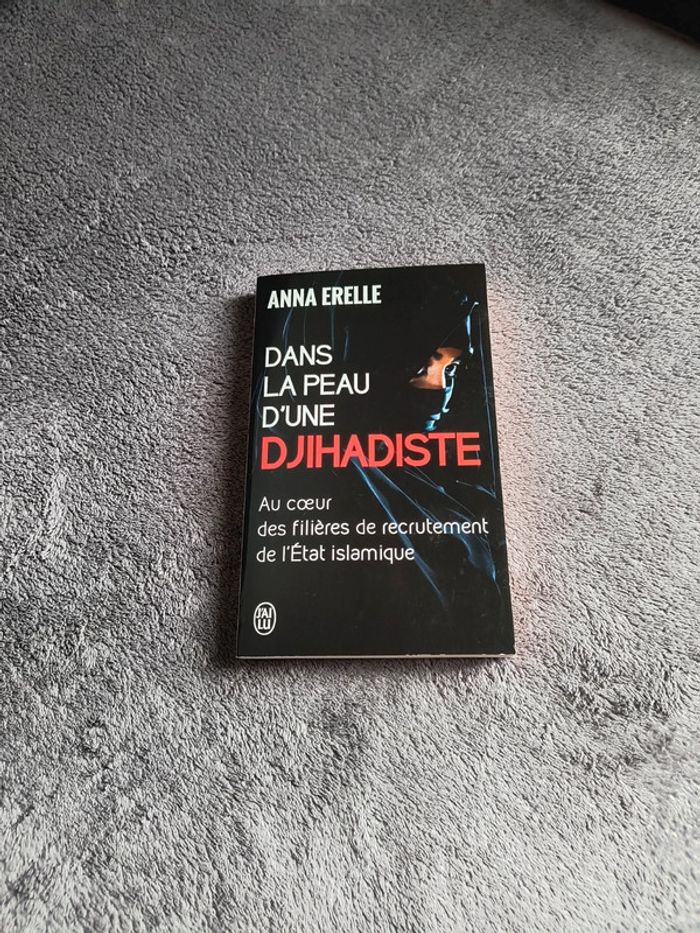 Livre Dans la peau d'une djihadiste - photo numéro 5