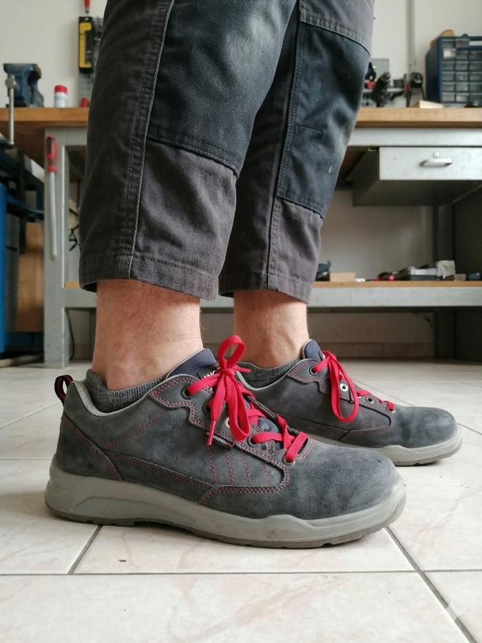 chaussures basket grises Taille 41 Singer (très bonne qualité comme neuve) - photo numéro 1