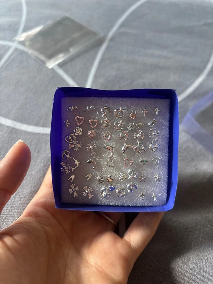 Boucle d’oreille en plastique idéal pour les enfants
