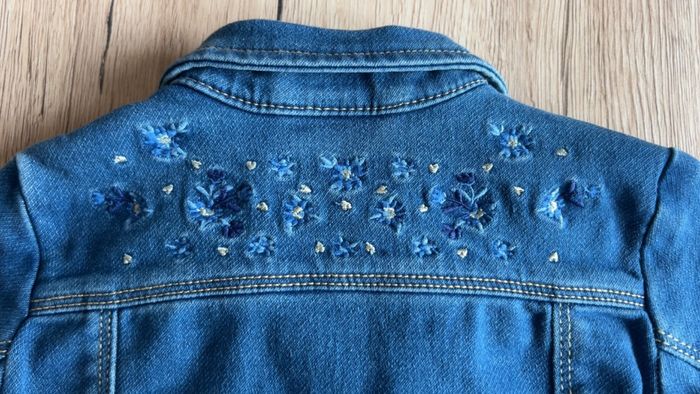 Veste en jean fleurs - photo numéro 3