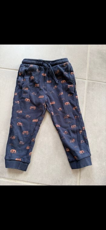 Jogging véhicules Taille 36 mois