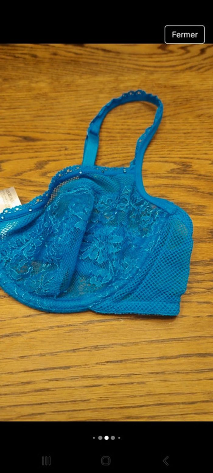 Très beau Soutien-gorge Andres Sarda fr 90 B - photo numéro 15