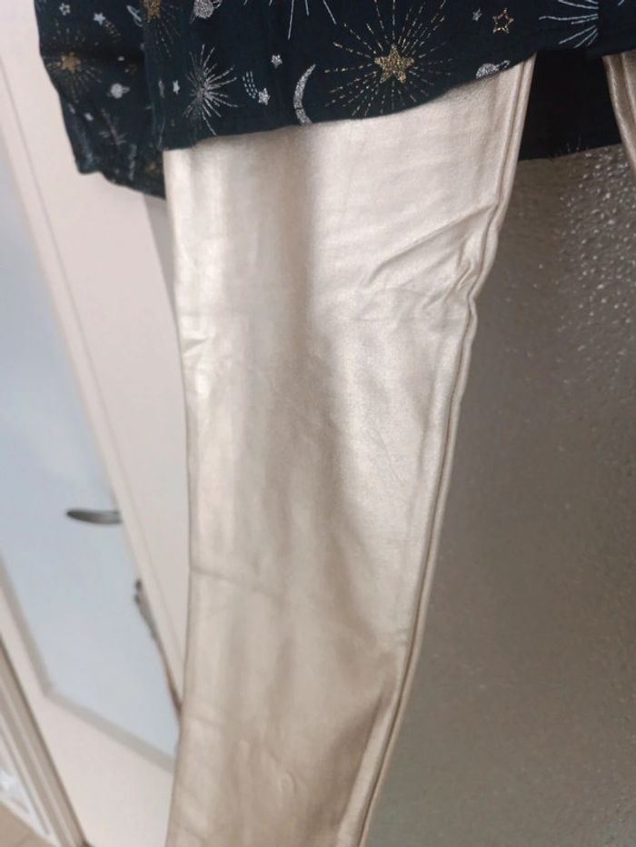 Ensemble chemise et legging neuf - photo numéro 4