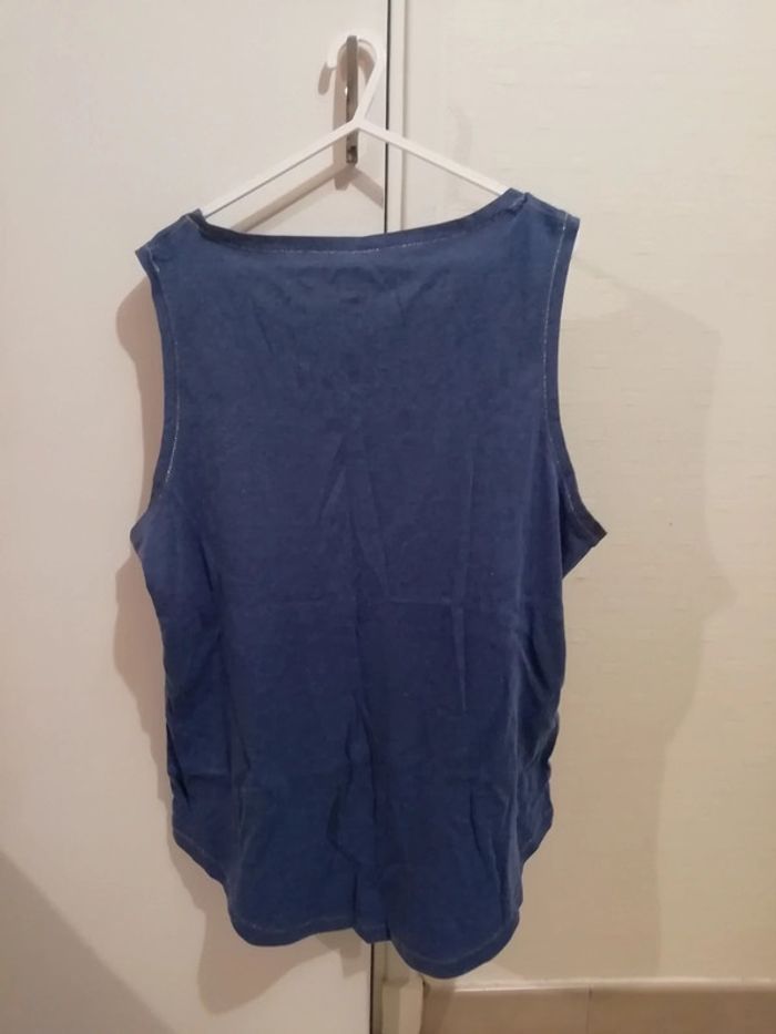 T-shirt bleu - photo numéro 2