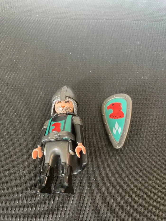 Playmobil figurine chevalier du faucon rouge 4163 4866 4867 4872 château moyen âge - photo numéro 2