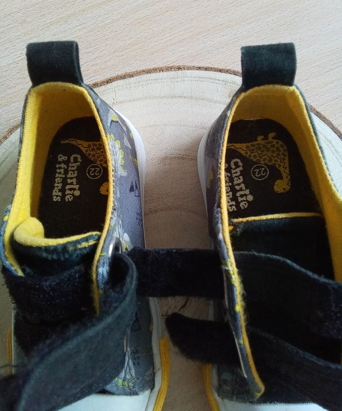 Baskets Charlie &Friends à scratch taille 22 - photo numéro 9