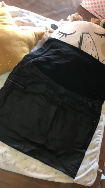 Jupe similicuir de grossesse taille 34 Premaman