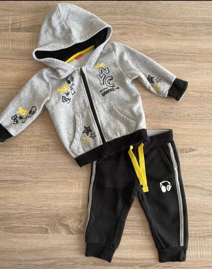 Ensemble jogging 12 mois