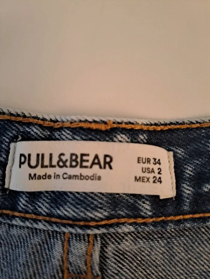 Short en jean troué bleu - Marque Pull&bear - Taille 34 - Parfait état. - photo numéro 6