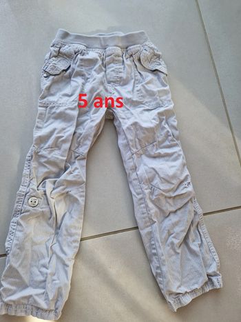 1 pantalon leger taille 5 ans gris et creme  à rayure