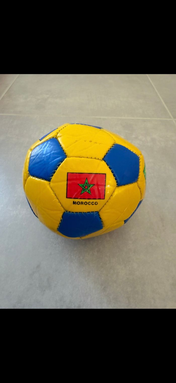 Ballon de foot - photo numéro 2
