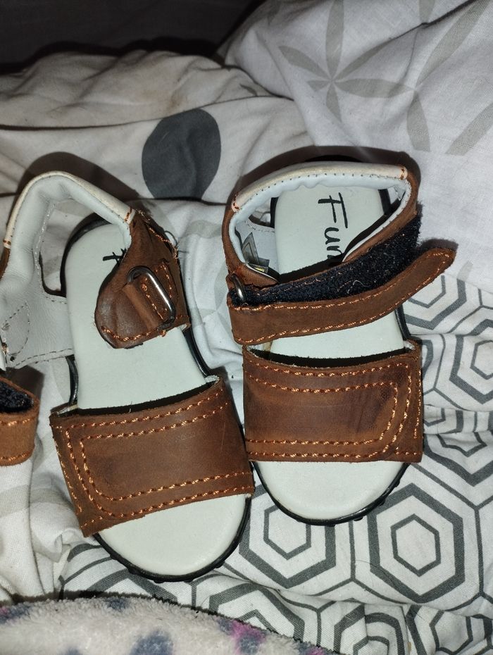 Petite sandales ouverte