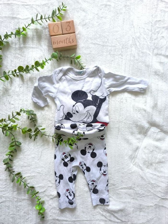 Ensemble Mickey