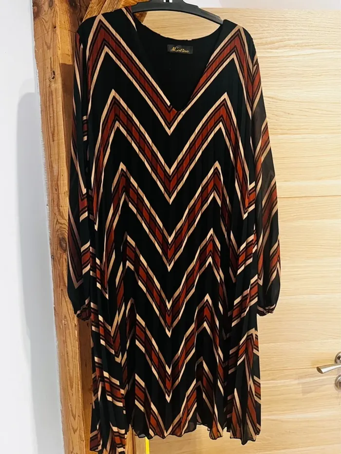 Robe comme neuve - photo numéro 4