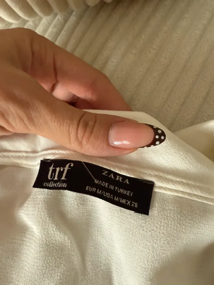Blouse Zara blanche en satin - photo numéro 2