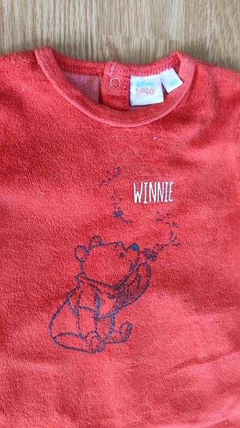 pyjama en velours taille 9 mois