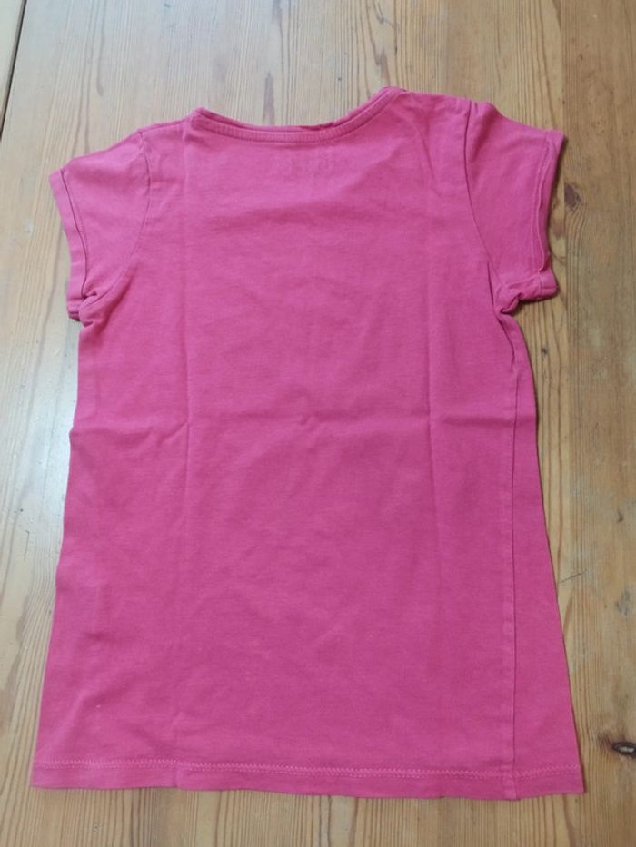 Tee-shirt fushia - photo numéro 2