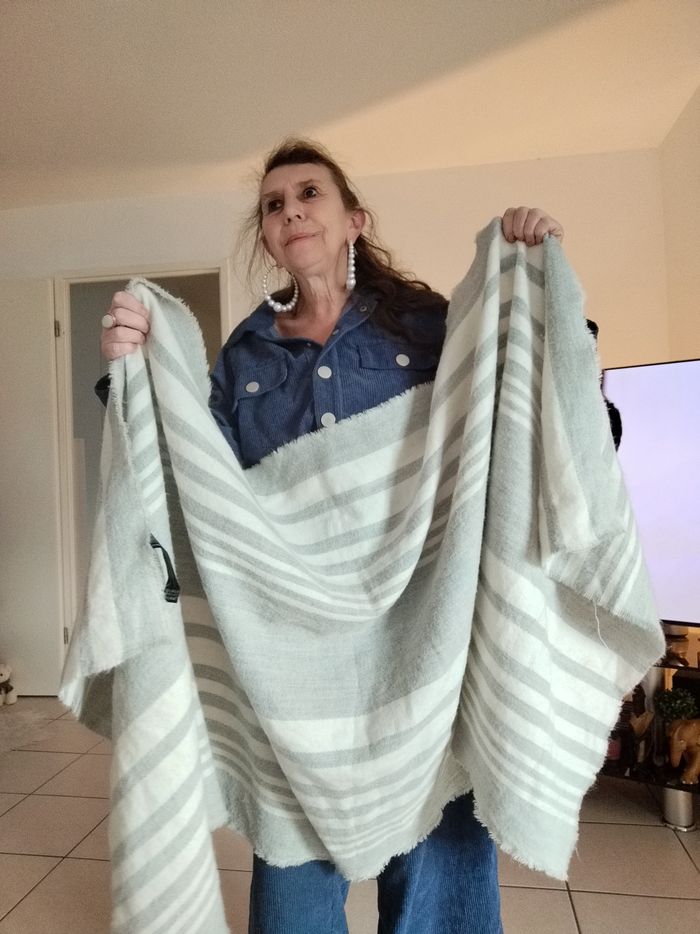 Grande écharpe chaude ZARA mixte - photo numéro 4