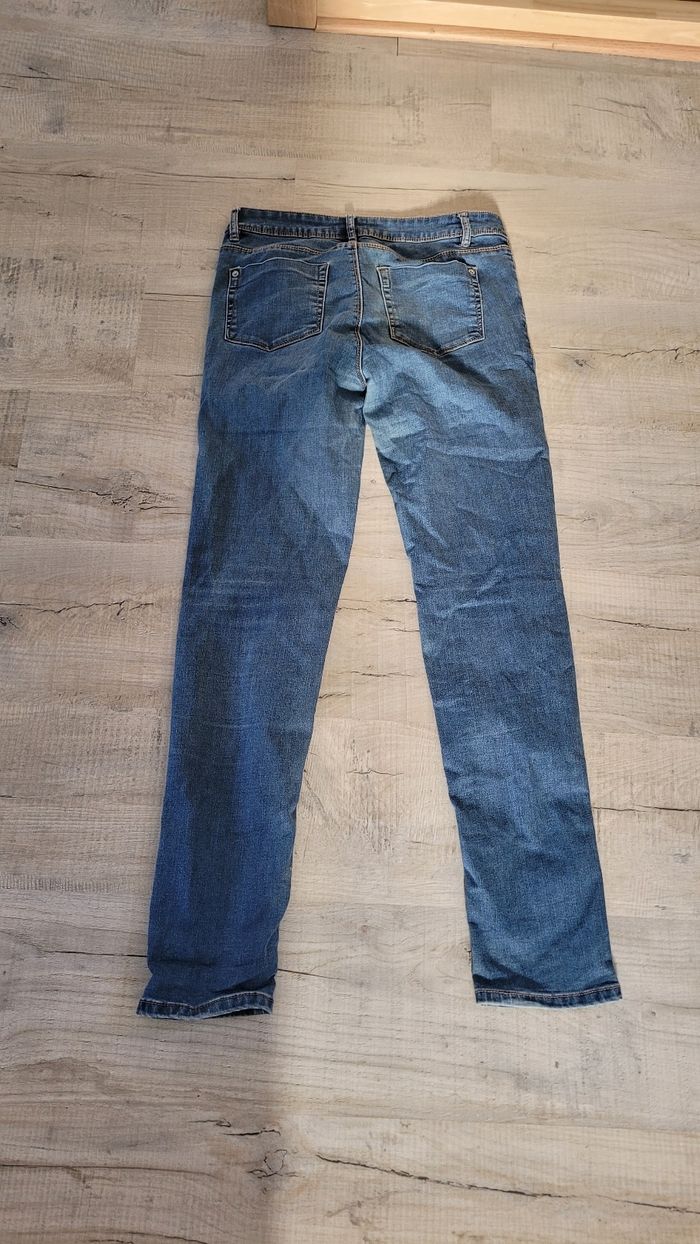 Jean femme cache cache T40 - photo numéro 2