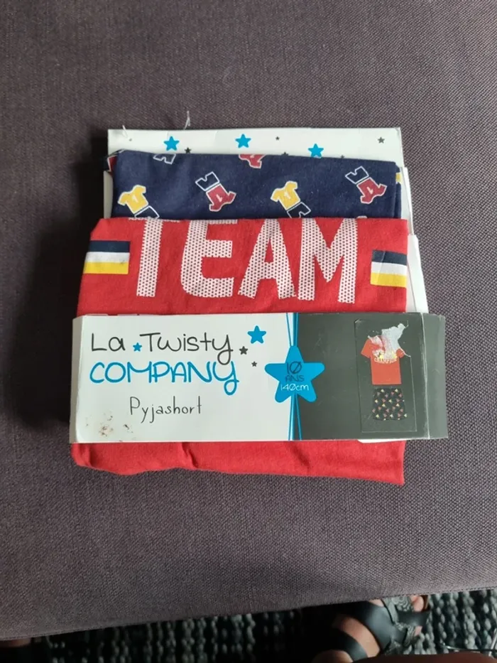 Lot de 2 pyjamas neufs garçon 10 ans - photo numéro 5
