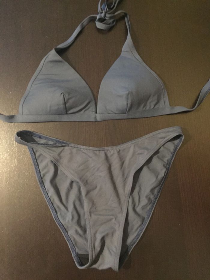 Maillot de bain 2 pièces bleu marine (85C / petit 42)