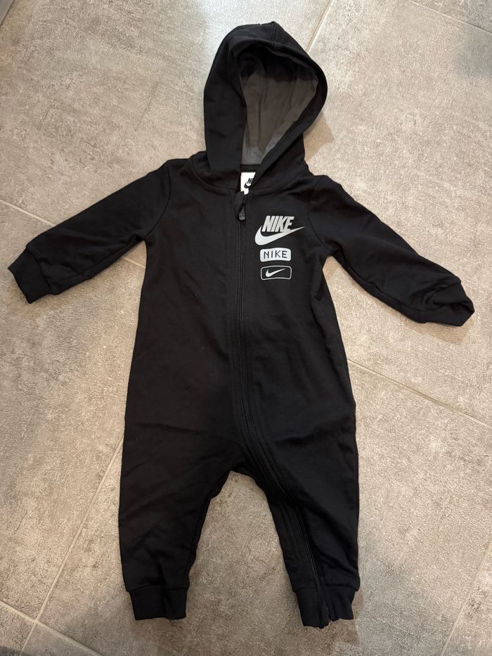 Combinaison Nike