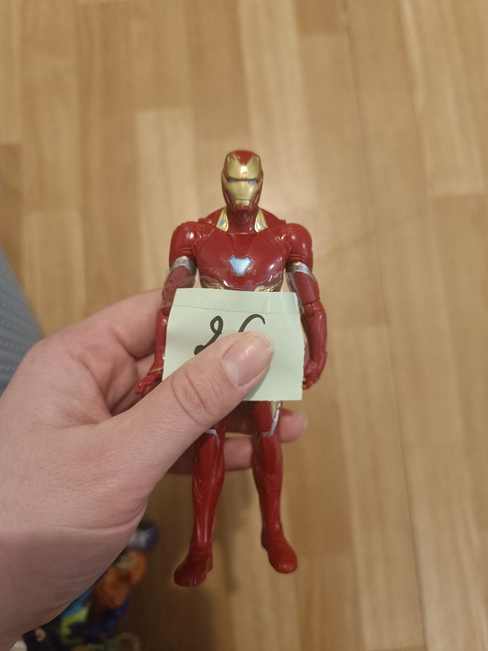 Petite figurine Iron Man - photo numéro 2