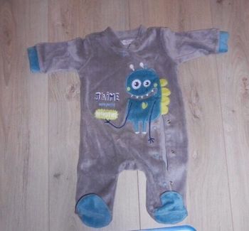 Pyjama monstre tout doux